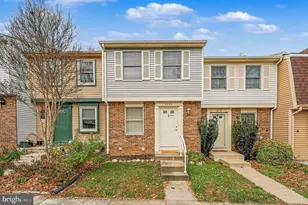8278 Crestmont Cir, Springfield, VA 22153 - Photo 1