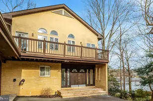 6220 Lakeview Dr, Falls Church, VA 22041 - Photo 4