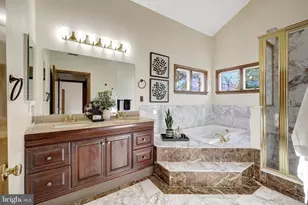 6220 Lakeview Dr, Falls Church, VA 22041 - Photo 34