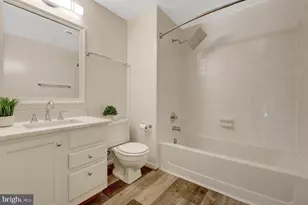 11200 Silentwood Ln, Reston, VA 20191 - Photo 38
