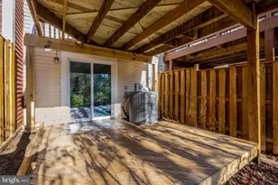 11200 Silentwood Ln, Reston, VA 20191 - Photo 42