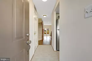 11200 Silentwood Ln, Reston, VA 20191 - Photo 6