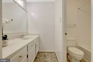 11200 Silentwood Ln, Reston, VA 20191 - Photo 34