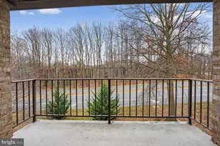 2063 Royal Fern Ct, Reston, VA 20191 - Photo 2