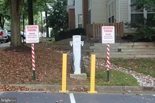 4142 Fountainside Ln, Fairfax, VA 22030 - Photo 32