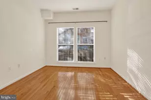 4142 Fountainside Ln, Fairfax, VA 22030 - Photo 14