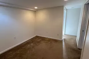 401 Moorefield Rd SW, Vienna, VA 22180 - Photo 18