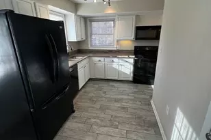401 Moorefield Rd SW, Vienna, VA 22180 - Photo 8