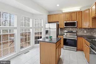 7858 Seafarer Way, Lorton, VA 22079 - Photo 14