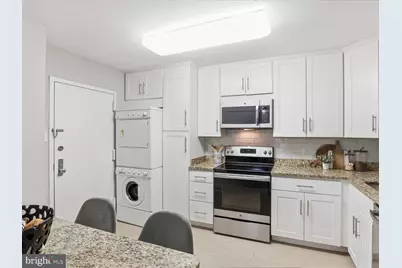 1800 Old Meadow Road #1017, McLean, VA 22102 - Photo 8