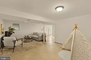 7221 Tyler Ave, Falls Church, VA 22042 - Photo 38