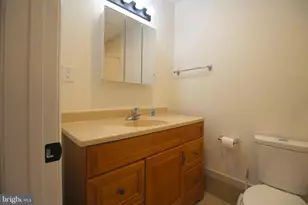 2129 Grayson Pl, Falls Church, VA 22043 - Photo 24