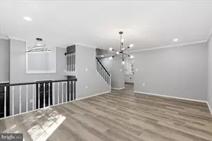 5714 Mason Bluff Dr, Burke, VA 22015 - Photo 8