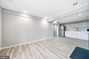 10360 Hampshire Green Ave, Fairfax, VA 22032 - Photo 36