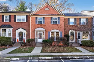 8060 Morning Meadow Ct, Alexandria, VA 22315 - Photo 1