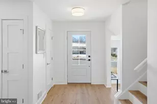 9077 Brook Ford Rd, Burke, VA 22015 - Photo 6