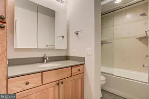 11908 Barrel Cooper Ct, Reston, VA 20191 - Photo 36