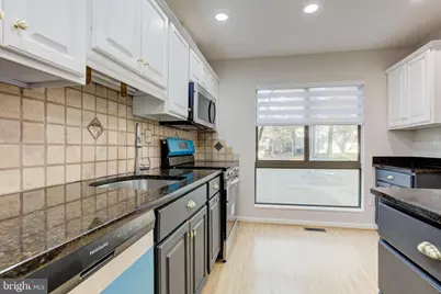 11908 Barrel Cooper Court, Reston, VA 20191 - Photo 8