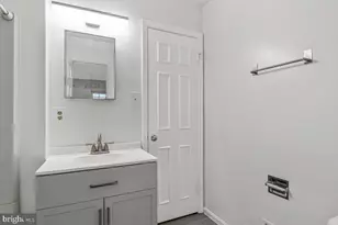 7865 Parthian Ct, Springfield, VA 22153 - Photo 20