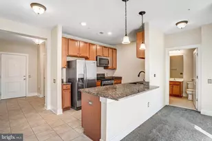 9523 Bastille St, Fairfax, VA 22031 - Photo 2