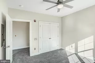 9523 Bastille St, Fairfax, VA 22031 - Photo 48