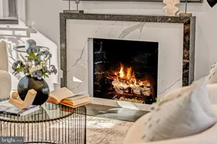 5921 Chesterbrook Rd, McLean, VA 22101 - Photo 8