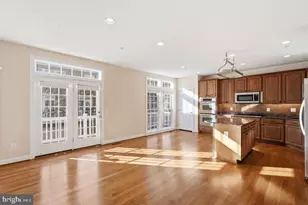 7976 Vigne Ct, Vienna, VA 22182 - Photo 14