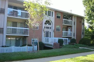1921 Wilson Ln, McLean, VA 22102 - Photo 2