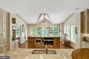801 Olde Georgetown Ct, Great Falls, VA 22066 - Photo 16