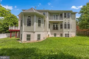 6529 Fairlawn Dr, McLean, VA 22101 - Photo 8