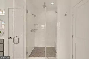 1814 Peabody Dr, Falls Church, VA 22043 - Photo 36