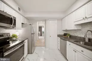 7526 Oldham Way, Alexandria, VA 22315 - Photo 2