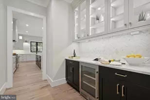 6523 Old Chesterbrook Rd, McLean, VA 22101 - Photo 10