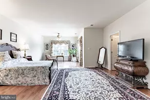 12153 Caldicot Ln, Fairfax, VA 22030 - Photo 18