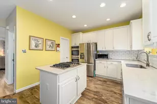 13082 Park Crescent Cir, Herndon, VA 20171 - Photo 26