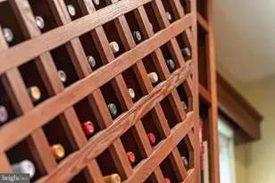 13082 Park Crescent Cir, Herndon, VA 20171 - Photo 14