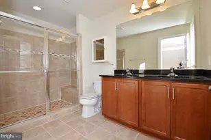 3053 Waterloo Ln, Fairfax, VA 22031 - Photo 22