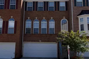 13571 Cedar Run Ln, Herndon, VA 20171 - Photo 2