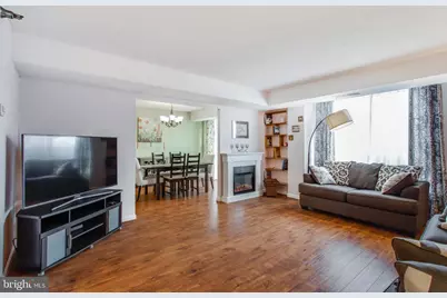 1808 Old Meadow Road #1012, McLean, VA 22102 - Photo 4