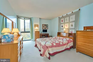 2300 Pimmit Dr, Falls Church, VA 22043 - Photo 14