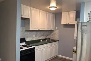 3007 Elmwood Dr, Alexandria, VA 22303 - Photo 6