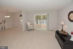 8323 Stationhouse Ct, Lorton, VA 22079 - Photo 12