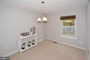 8323 Stationhouse Ct, Lorton, VA 22079 - Photo 10