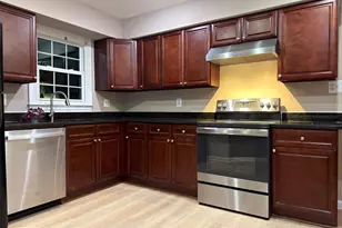 7684 Green Garland Dr, Springfield, VA 22153 - Photo 16