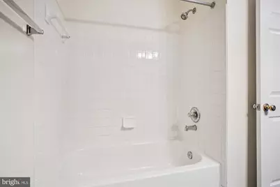 6405 Castlefin Way, Alexandria, VA 22315 - Photo 24