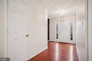 6405 Castlefin Way, Alexandria, VA 22315 - Photo 2