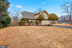 5948 Hall St, Springfield, VA 22152 - Photo 1