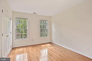 1614 Leeds Castle Dr, Vienna, VA 22182 - Photo 16