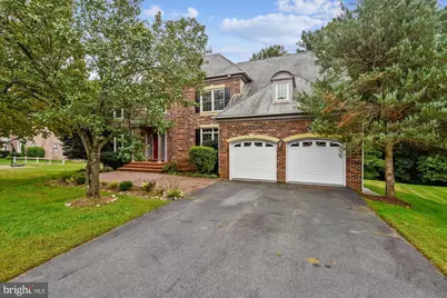 9715 Middleton Ridge Road, Vienna, VA 22182 - Photo 2