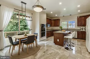 9715 Middleton Ridge Rd, Vienna, VA 22182 - Photo 8